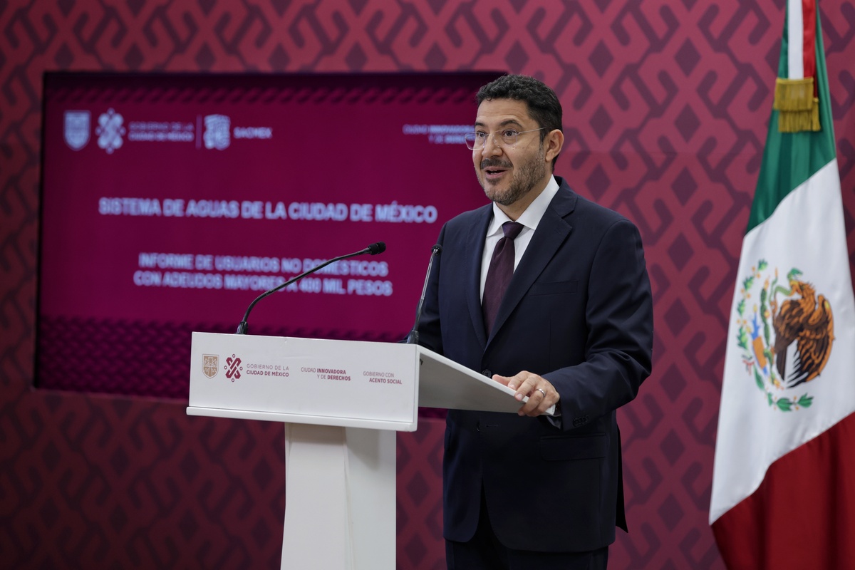 Batres dio a conocer un listado de 25 deudores que no han pagado al Sistema de Aguas. (Foto: especial)
