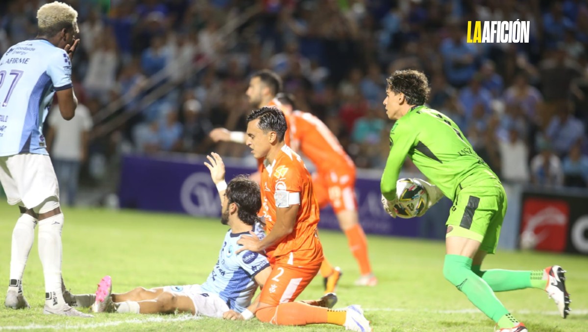 Jaiba Brava enfrenta al Correcaminos en el estadio Tamaulipas. (Yazmín Sánchez)