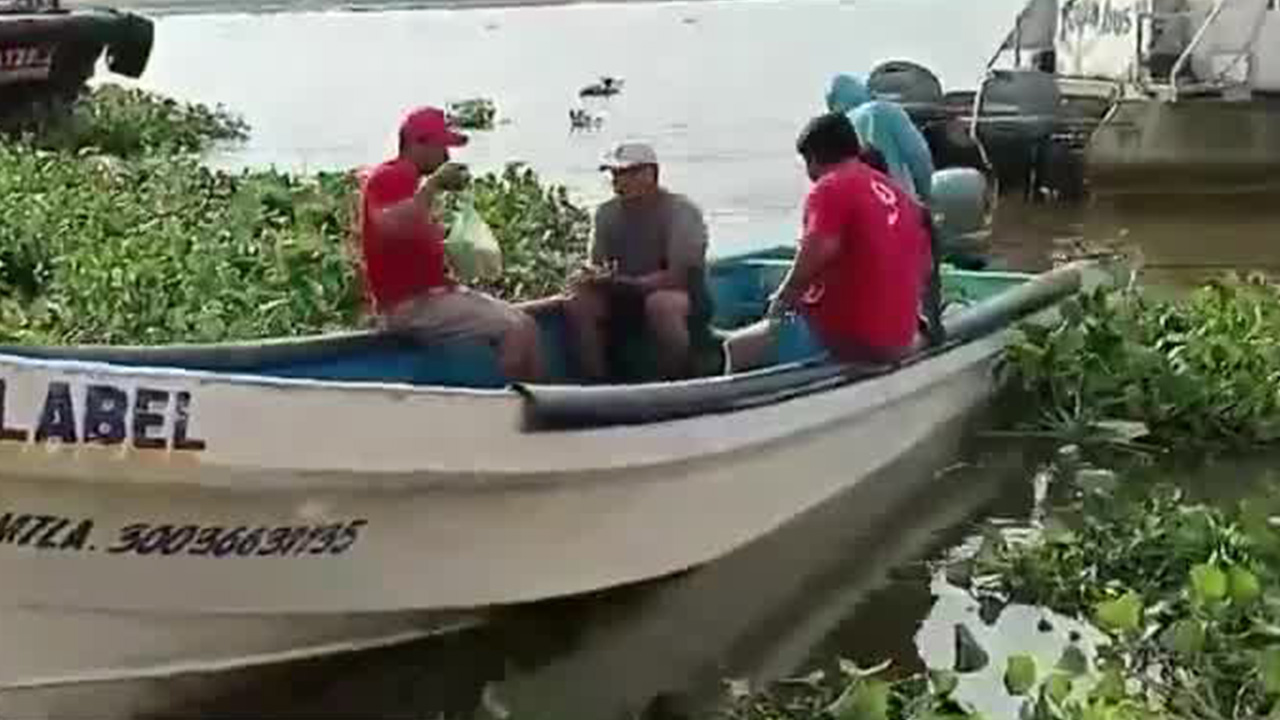 Pescadores reportan nuevo derrame de hidrocarburo en el río Coatzacoalcos