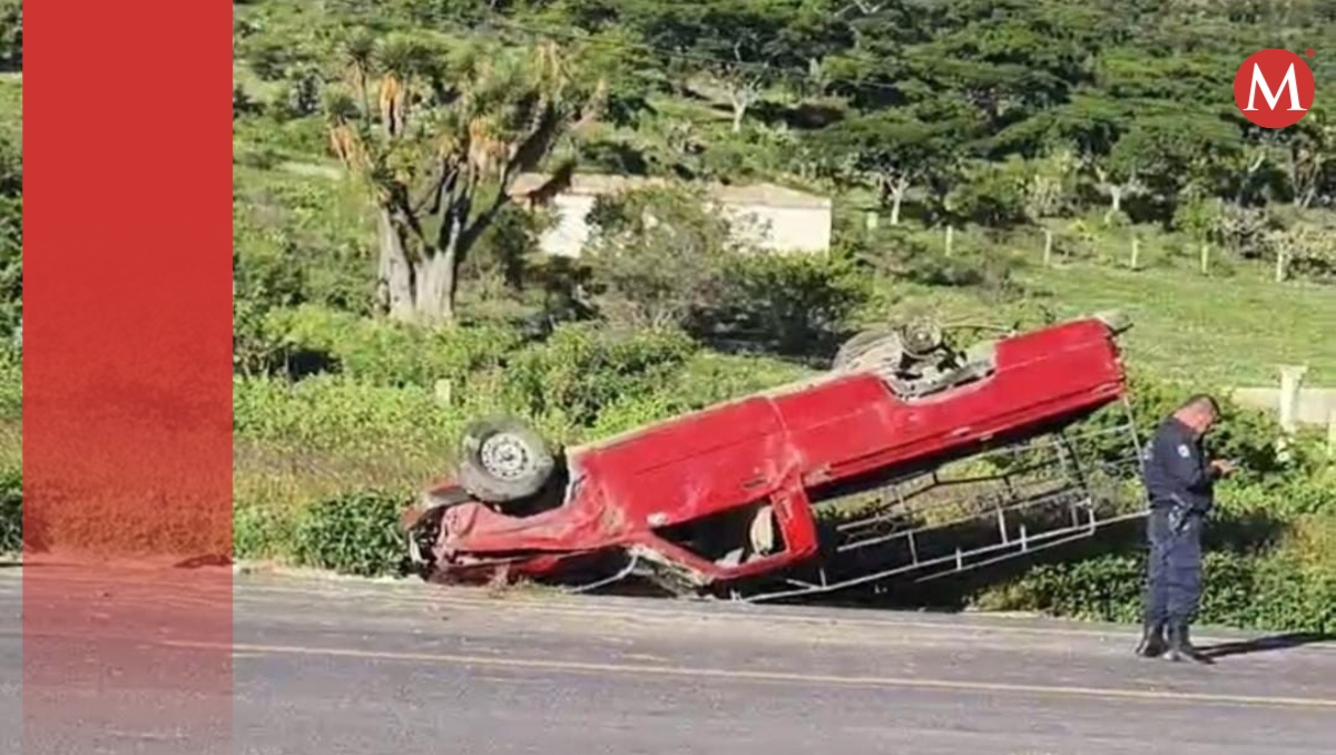 Vuelca camioneta en la carretera federal Tehuacán-Orizaba | Especial