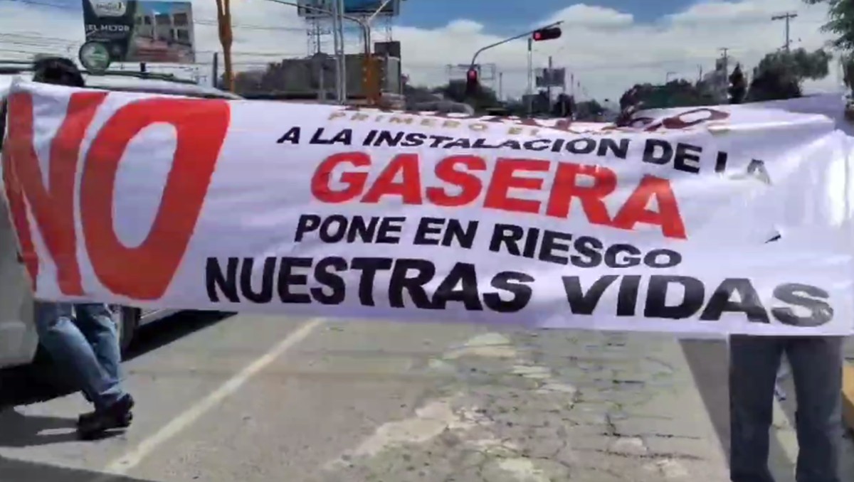 Protesta de vecinos en Tizayuca, Hidalgo, contra la construcción de una gasera cerca de sus hogares