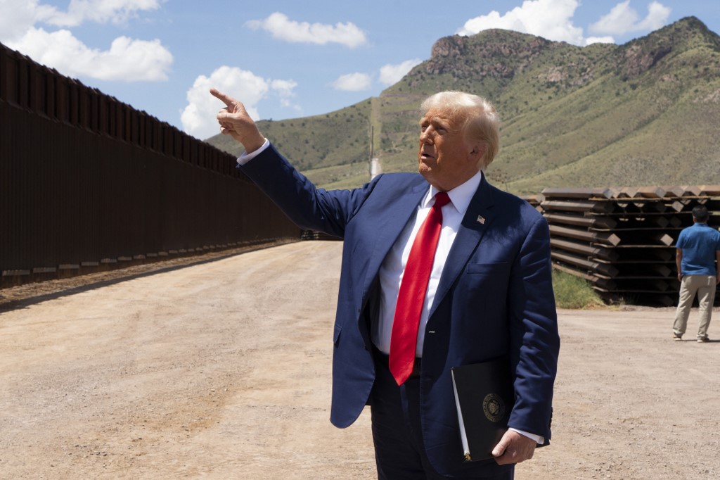 Donald Trump visita la frontera de Estados Unidos con México