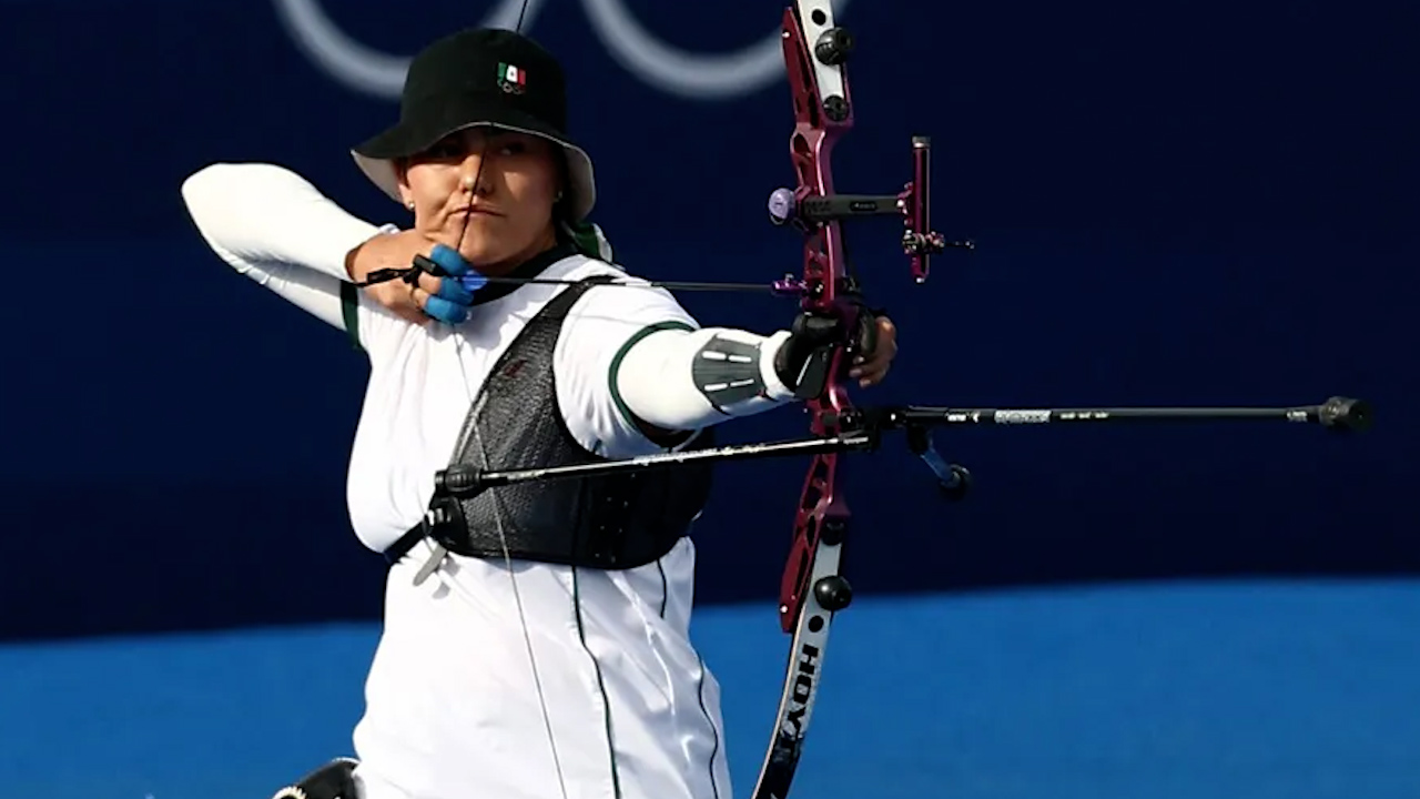 Conade le responde a Ale Valencia tras queja por reducción de beca: "Es la atleta que más apoyo recibe"