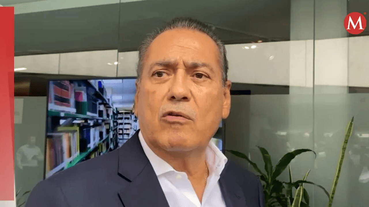 "Mi ADN es totalmente priista": Manlio Fabio Beltrones se registra como senador
