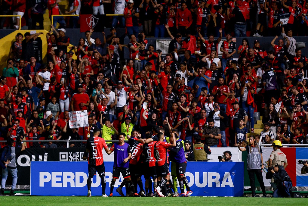 Atlas derrotó a Pumas en el Estadio Jalisco. (Mexsports)