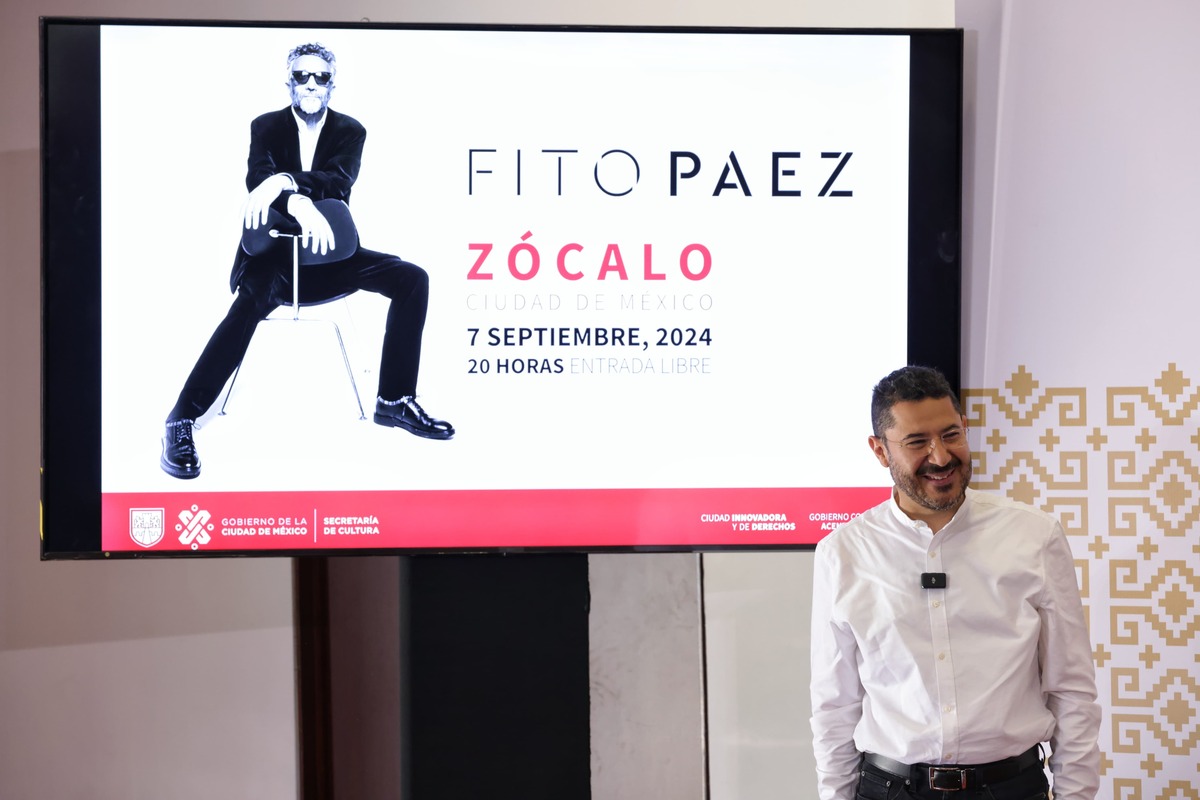 Concierto de Fito Pérez en Zócalo de Ciudad de México.