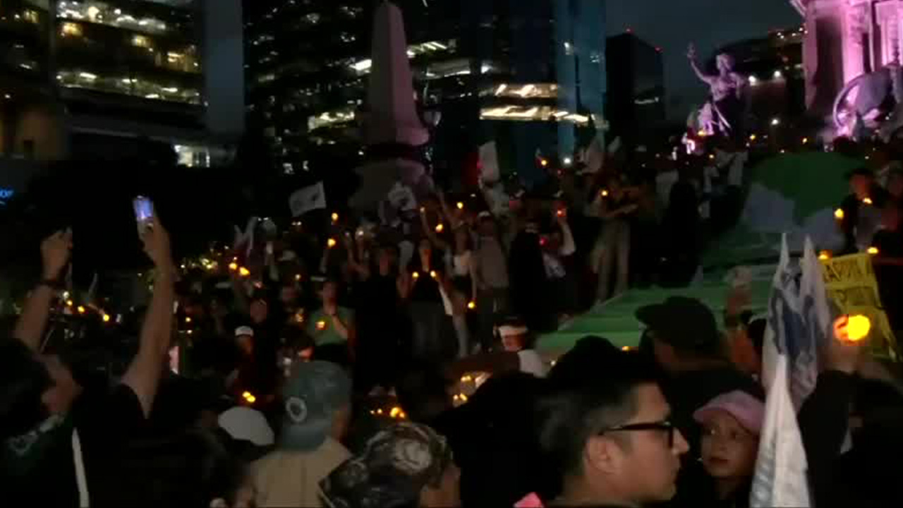 Comienza protesta contra reforma al Poder Judicial en el Ángel de la Independencia