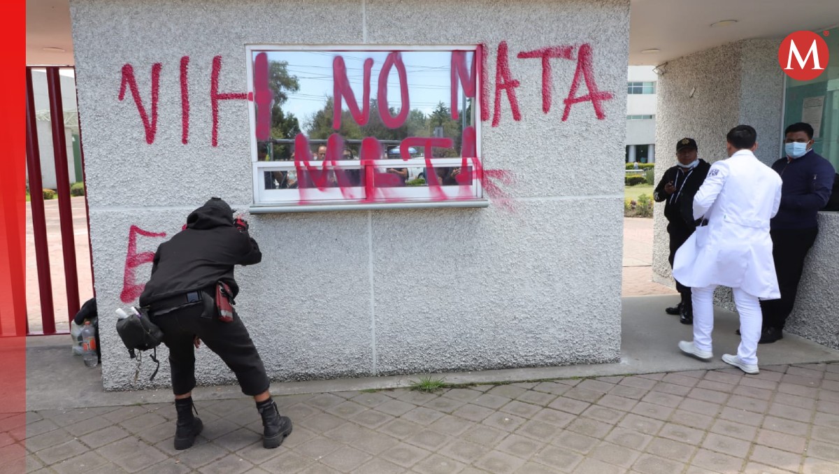 Denuncian que desde inicios de julio dejaron de proporcionarles medicinas contra el VIH. Foto: (Iván Carmona)