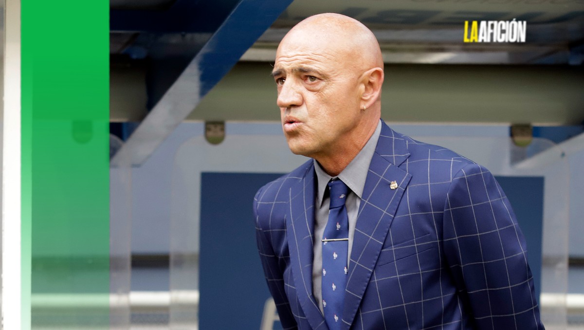 Chelís es nombrado rector de la Universidad del Deporte de Puebla (Imago7)