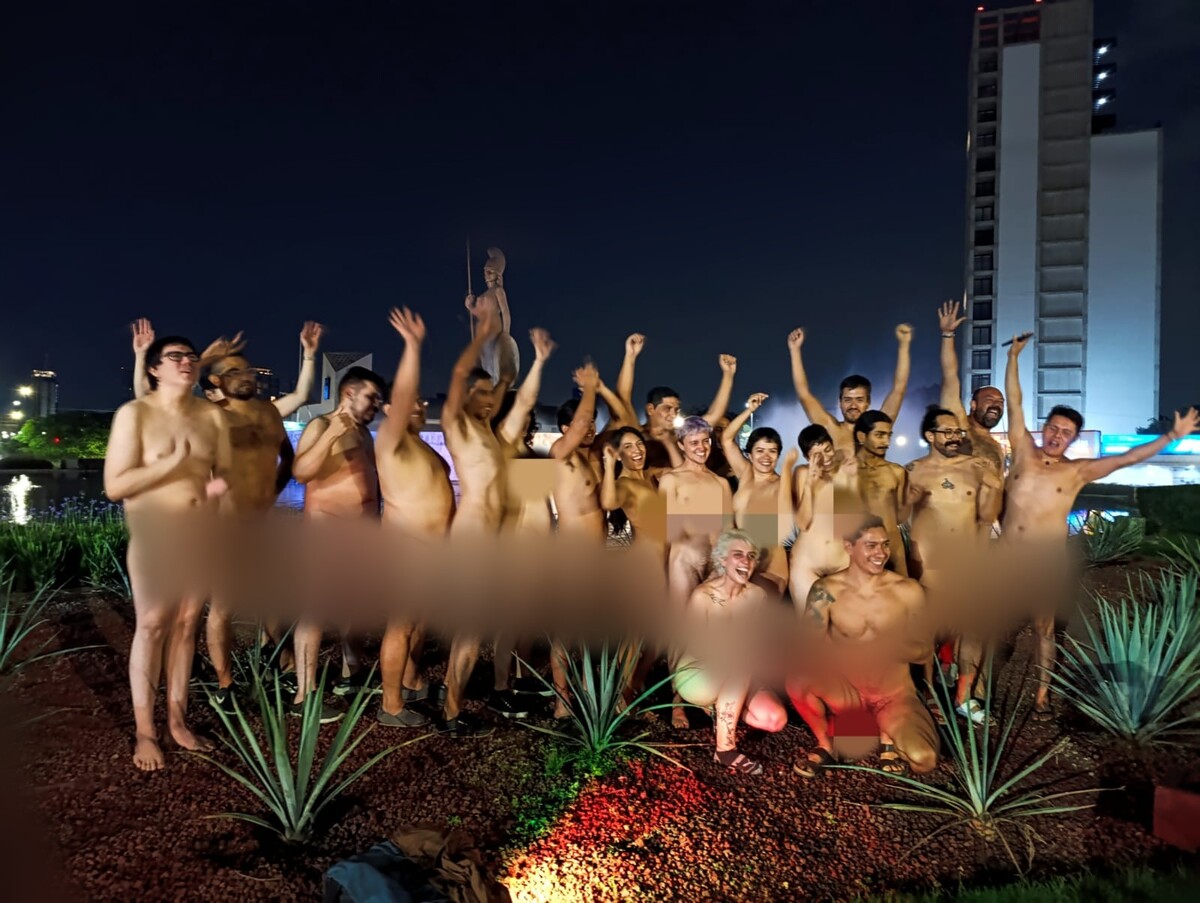 Mujeres y hombres posaron desnudos en La Minerva. (Vicente Torres)