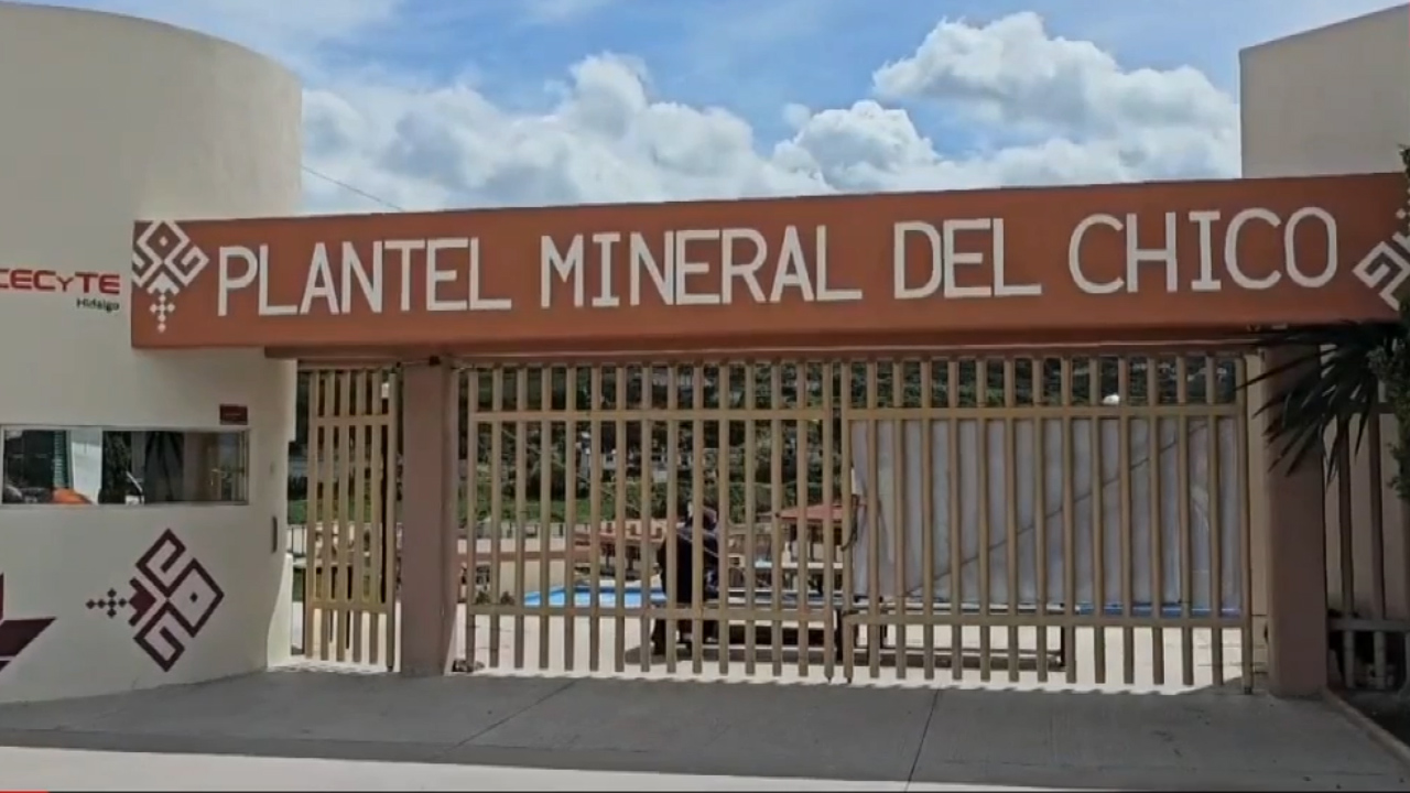 Estudiantes de bachillerato se intoxican con alimentos en Mineral del Chico, Hidalgo