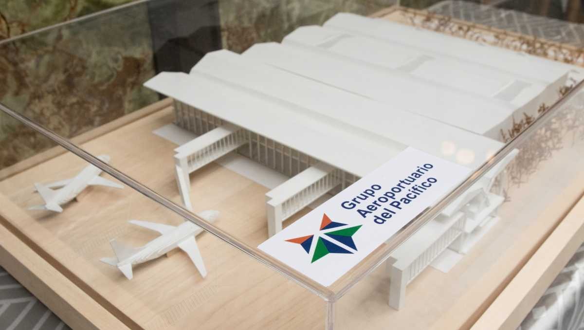GAP administra y opera 13 aeropuertos en México