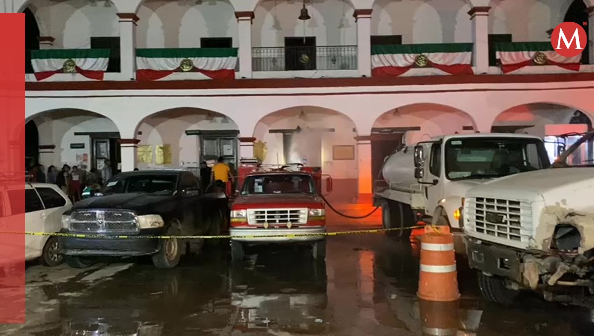 Se registró un incendio en el el ayuntamiento de Tancanhuitz, en SLP. | Especial