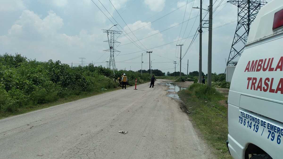 Accidente en la instalación de postes de energía eléctrica en Tizayuca, Hidalgo