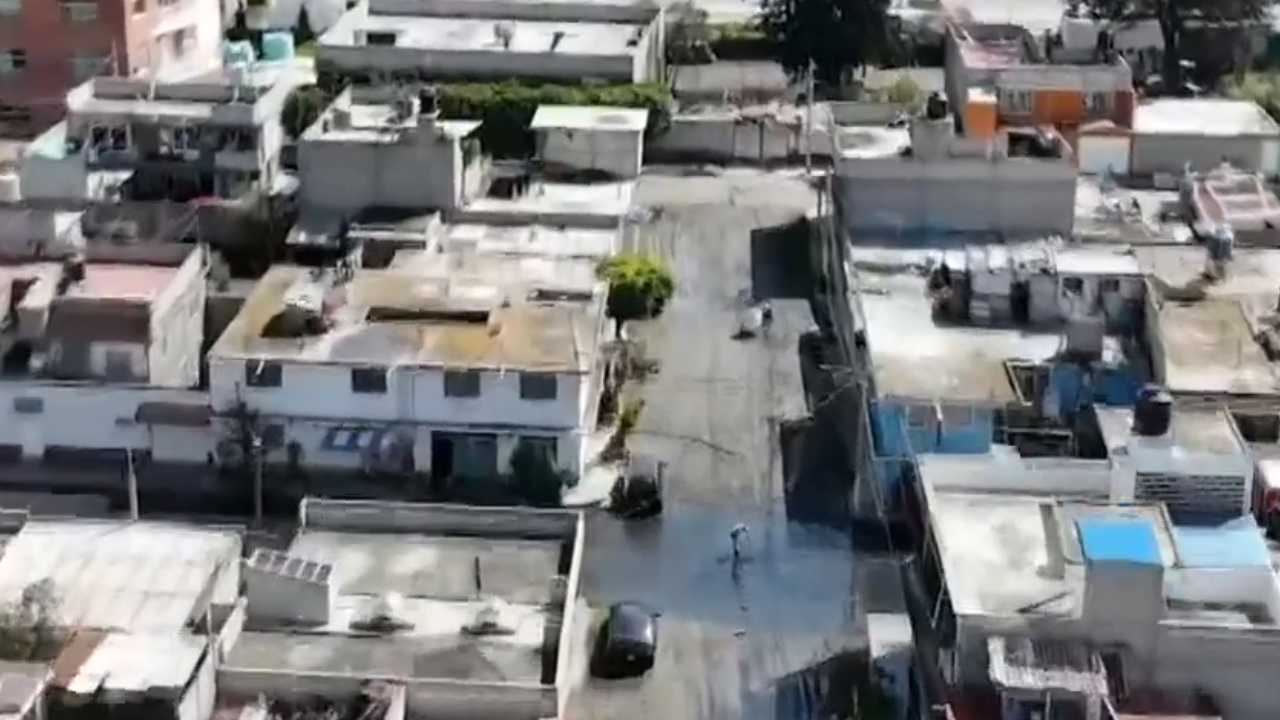 Disminuyen niveles de agua en Chalco; continúan labores en 7 calles