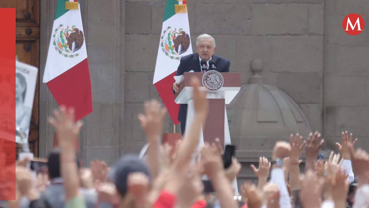 López Obrador prometió que se seguirá buscando a los 43 estudiantes de Ayotzinapa (Ariel Ojeda)