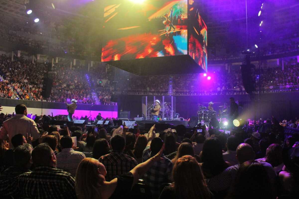 Pesado en concierto en Coliseo Centenario de Torreón, Coahuila. | Rolando Riestra