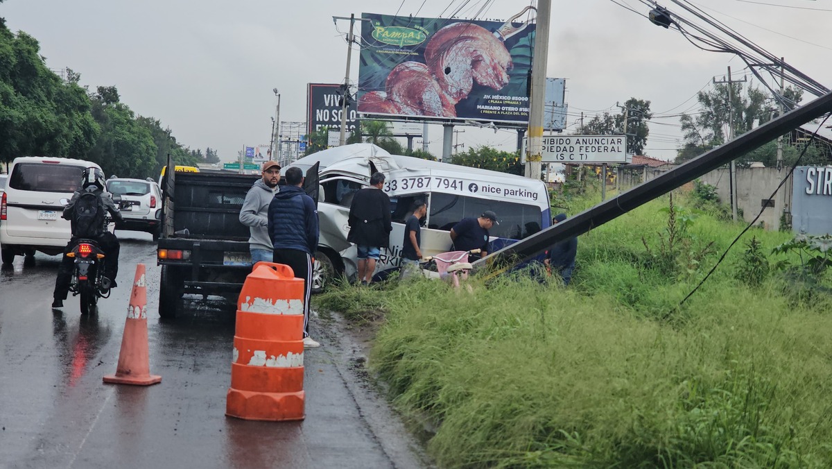 El accidente ocurrió sobre la carretera a Chapala en el sentido del aeropuerto a Periférico