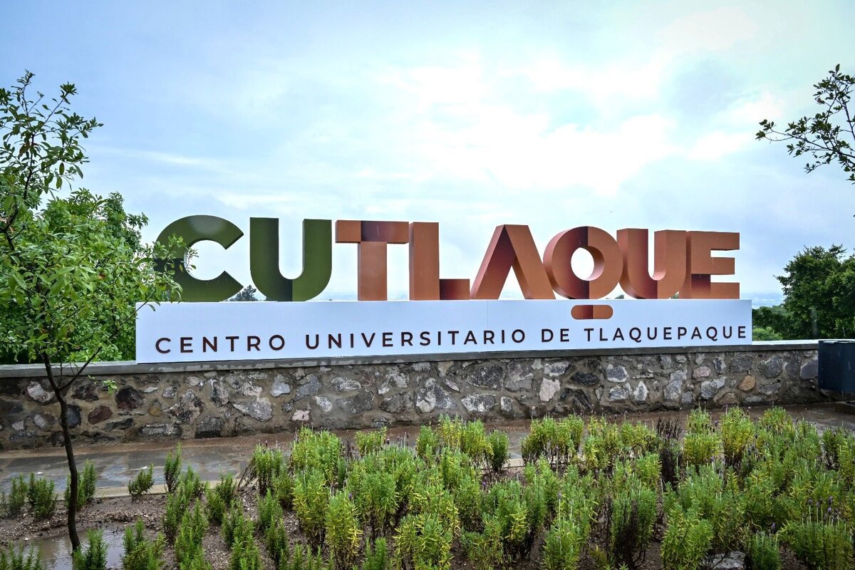 Comienzan las clases en nuevo centro educativo CUTlaquepaque (Cortesía)