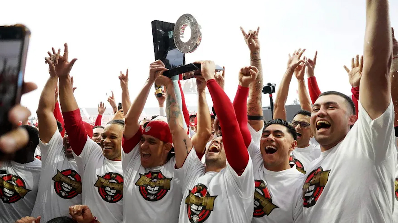 Diablos Rojos regresan a la Serie del Rey tras remontada sobre Guerreros