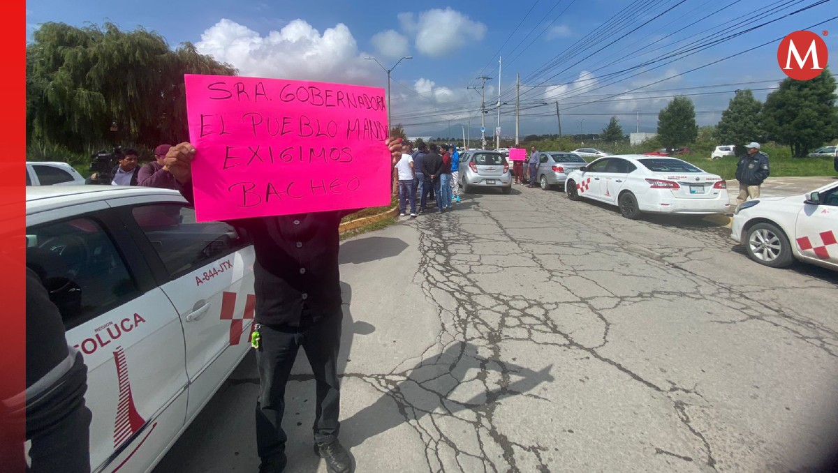 Si no logran obtener una solución, los taxistas anunciaron que podrían tomar la carretera Toluca-Tenango. Foto: (Iván Carmona)