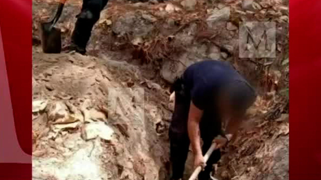 Captan a policías municipales de Taxco cavando fosa clandestina