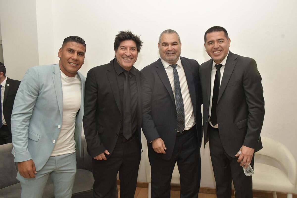 Iván Zamorano ingresa al Salón de la Fama de Futbol en León (Cortesía)