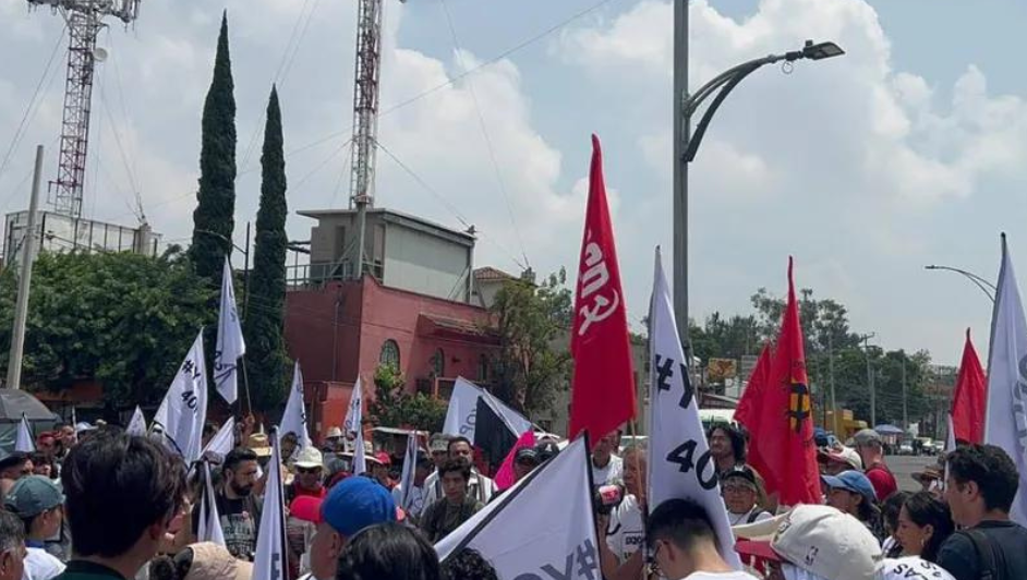 En San Lázaro, el bloqueo en la Cámara de Diputados continúa después de 8 horas