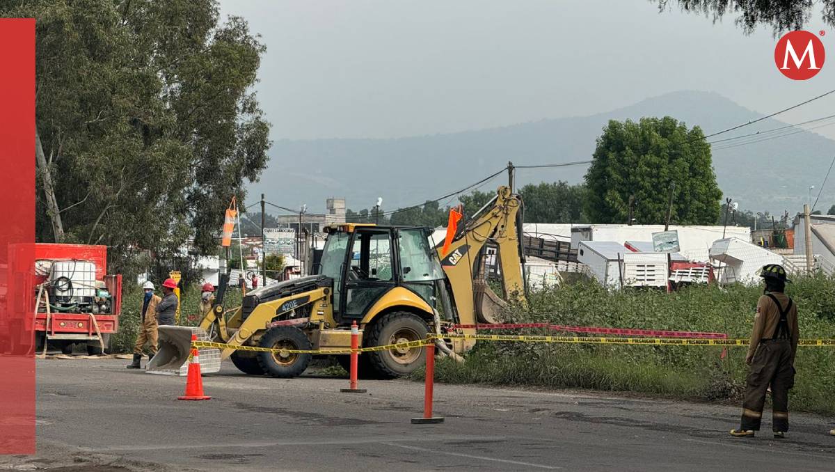 La toma clandestina fue ubicada a un costado de la carretera Texcoco-Lechería (Osvaldo Müller)