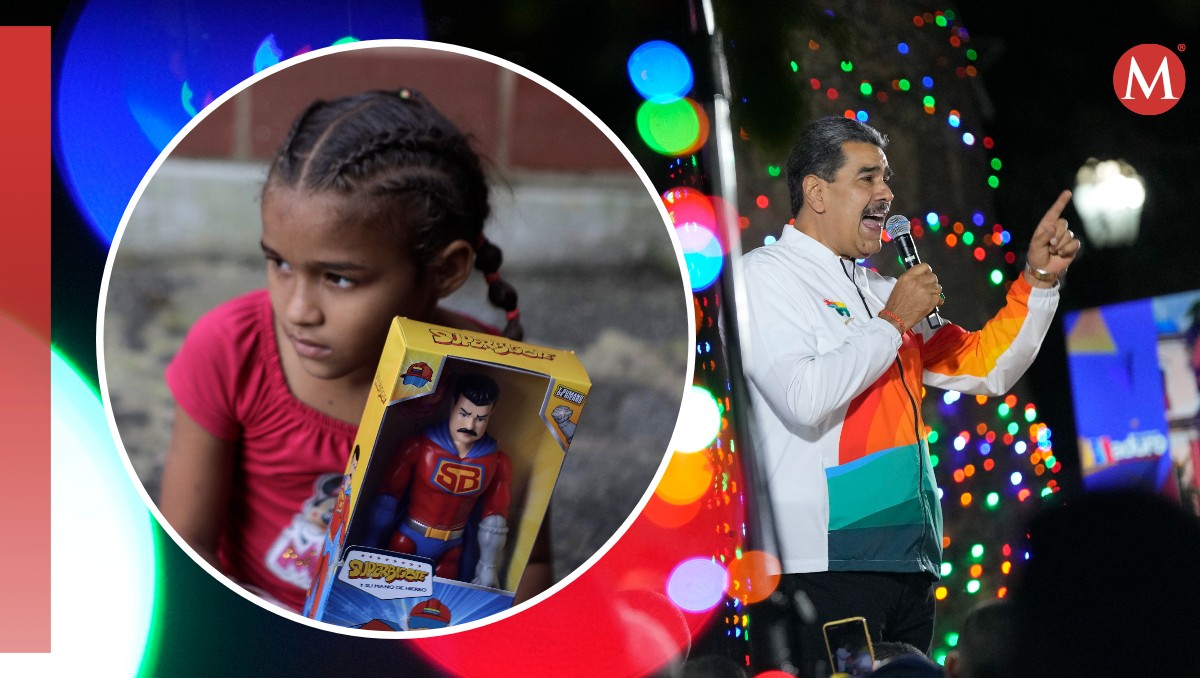 Los niños venezolanos reciben muñecos de Super Bigote, alter ego de Maduro. | AP