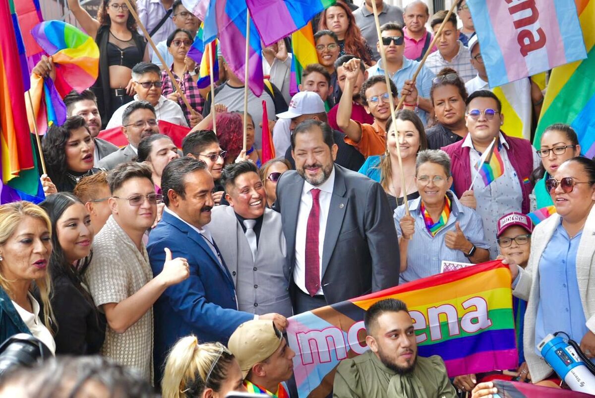 Esmeralda Navarro rindió protesta como diputade en el Estado de México / Cortesía