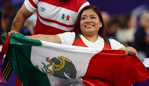 La mexicana, Amalia Pérez gana la plata en halterofilia en los Juegos Paralímpicos de París 2024.
