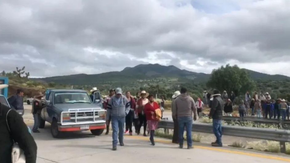 Después de cuatro días, ejidatarios liberan bloqueo en Arco Norte tras acuerdo
