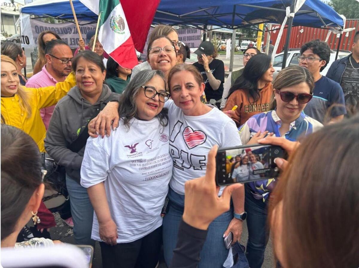 Norma Piña protesta con trabajadores del Poder Judicial en San Lázaro. | Foto: Cuartoscuro