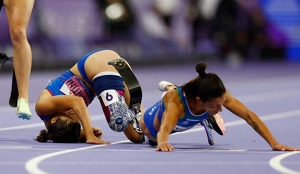 Ambra Sabatini, atleta italiana, sufrió una dramática caída cerca de la meta, perdiendo la medalla de oro en los 100m de los Juegos Paralímpicos de París 2024.