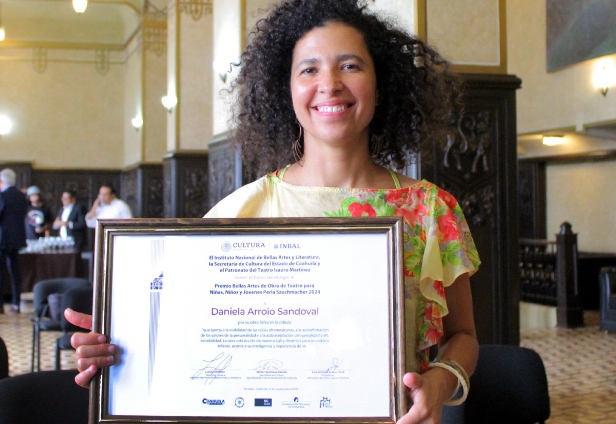 Daniela Arroio gana premio de dramaturgia Perla Szuchmacher 2024