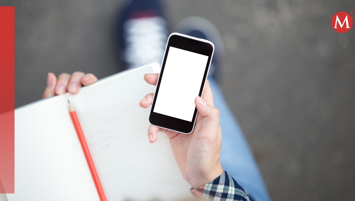 En la escuela el 55 por ciento de los alumnos con celular le dedica más de 20 horas por semana. | Freepik