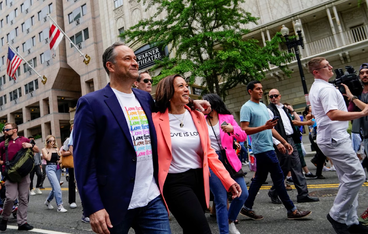 Kamala Harris en la marcha del orgullo LGBT en San Francisco (Reuters)