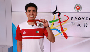 Luis Mario Nájera, medallista de plata en los Juegos Paralímpicos de París 2024, recordó su gusto por el futbol y cómo se inclinó por el taekwondo