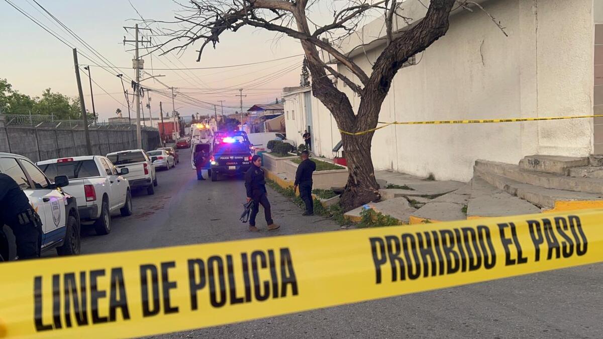 Retienen camión tipo torton con media tonelada de cristal. | Especial