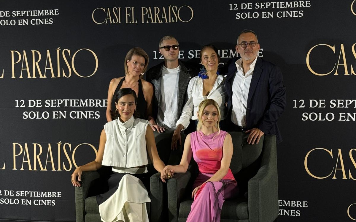 El reparto lo integran Esmeralda Pimentel, Karol Sevilla, Andrea Arcangeli y Kathie Barberi. El conde es Andrés Arcangeli. FOTO: Lizbeth Cruz