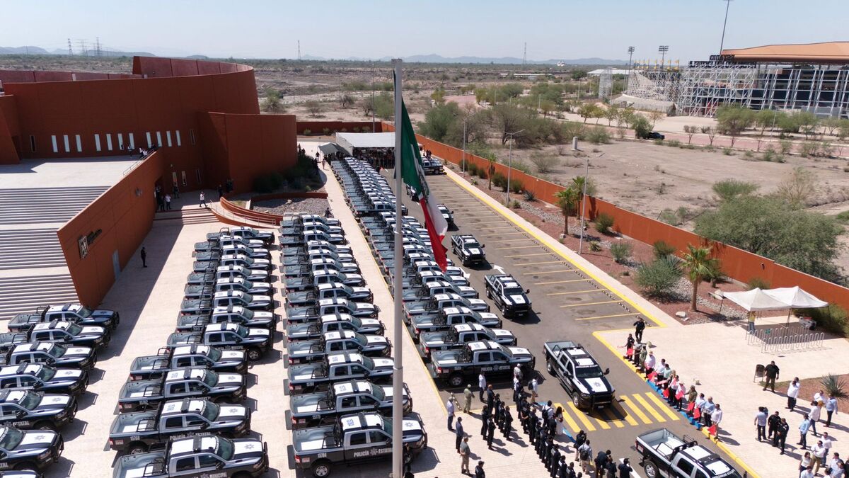 Gobierno de Sonora, realizó entrega de equipamiento nuevo a corporaciones estatales y municipales/ Cortesía