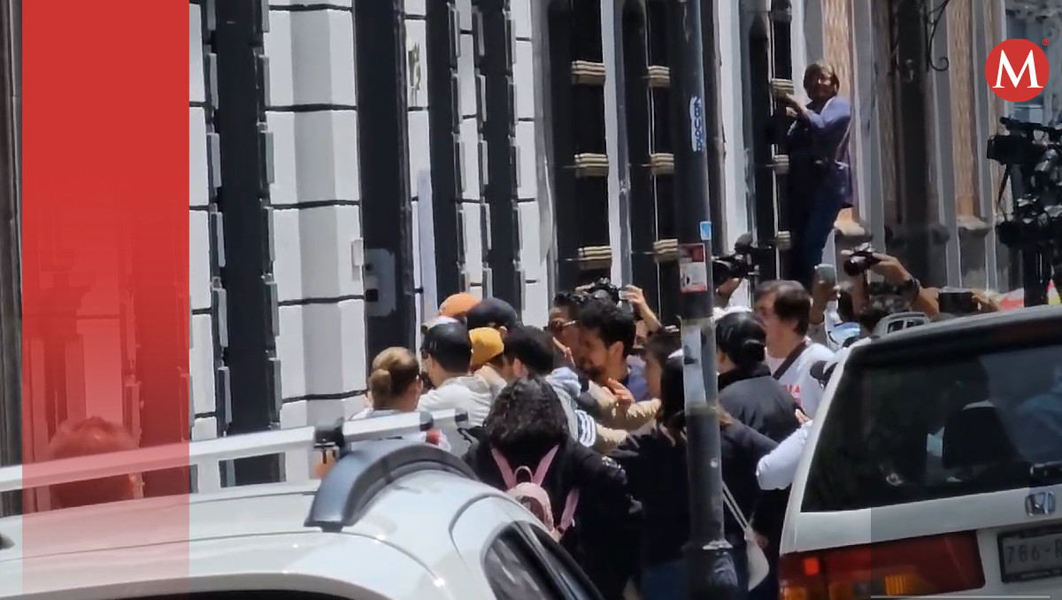 Reforma judicial: Manifestantes intentan entrar al Congreso de Puebla | Especial
