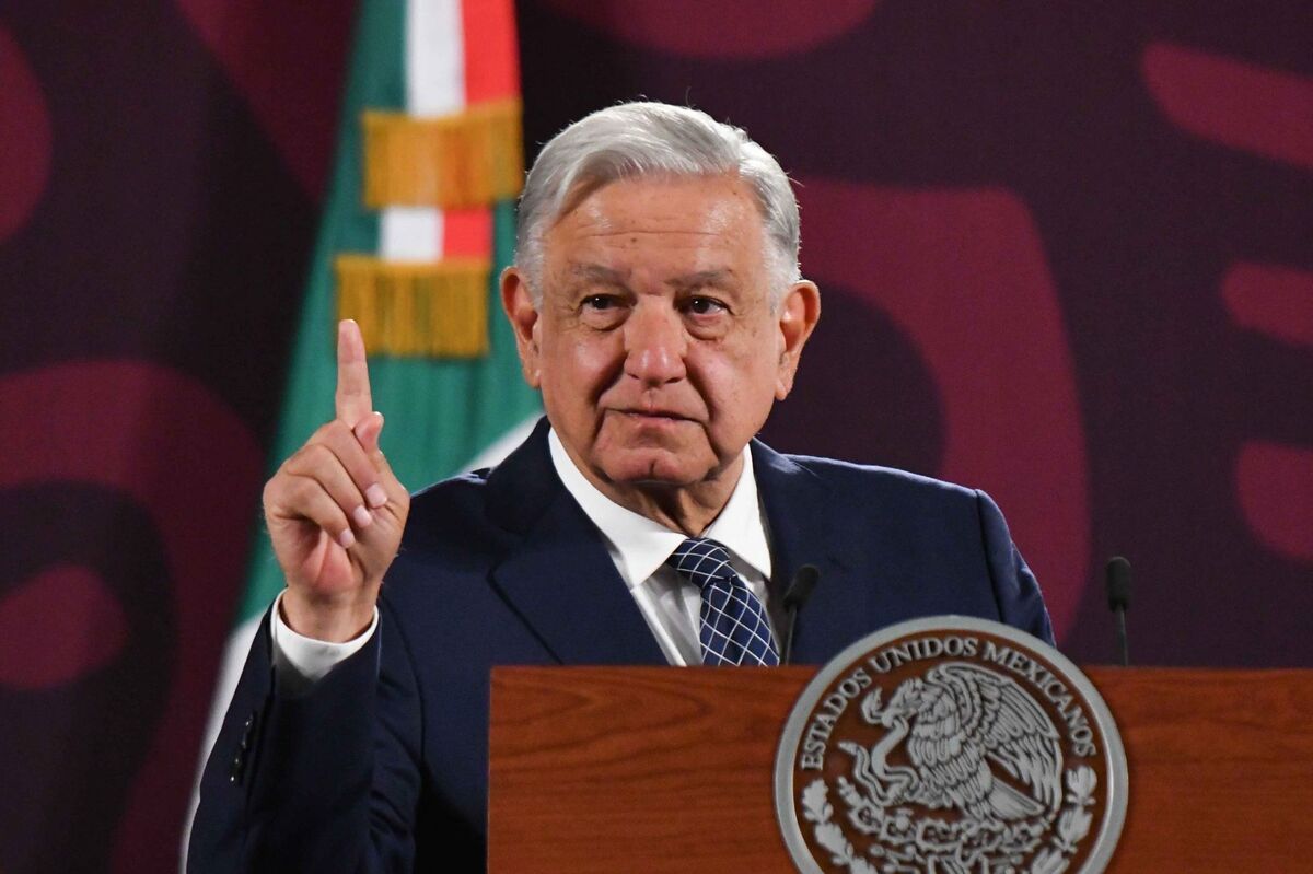 "Necesidad de médicos, enfermeras y medicamentos se cubre al 100 por ciento", dijo López Obrador | Cuartoscuro