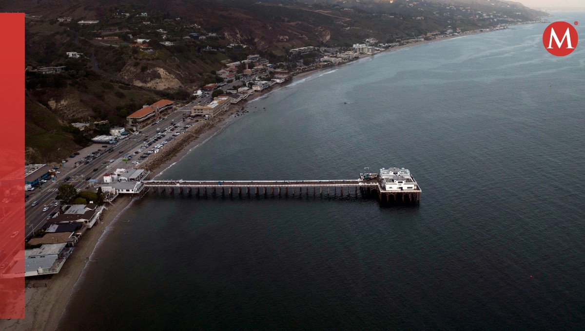 El puente de Malibú resultó afectado por el sismo. | AP