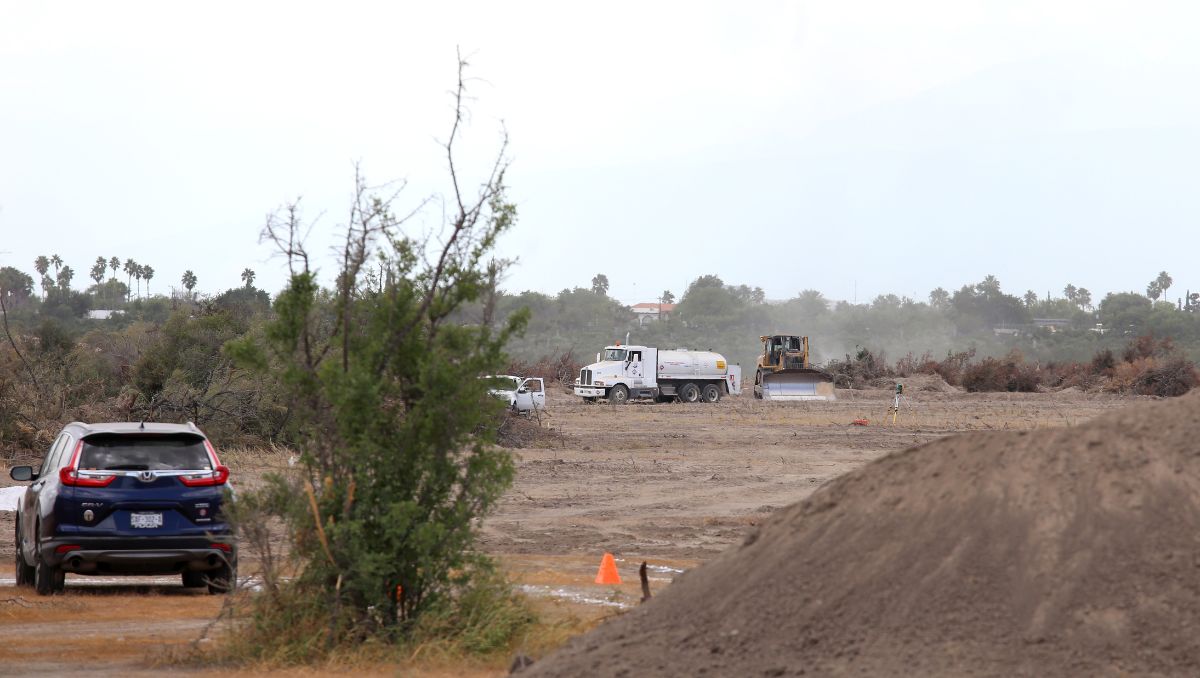 En los terrenos donde se establecerá la planta ya se realizan labores de acondicionamiento | Luis Guerra