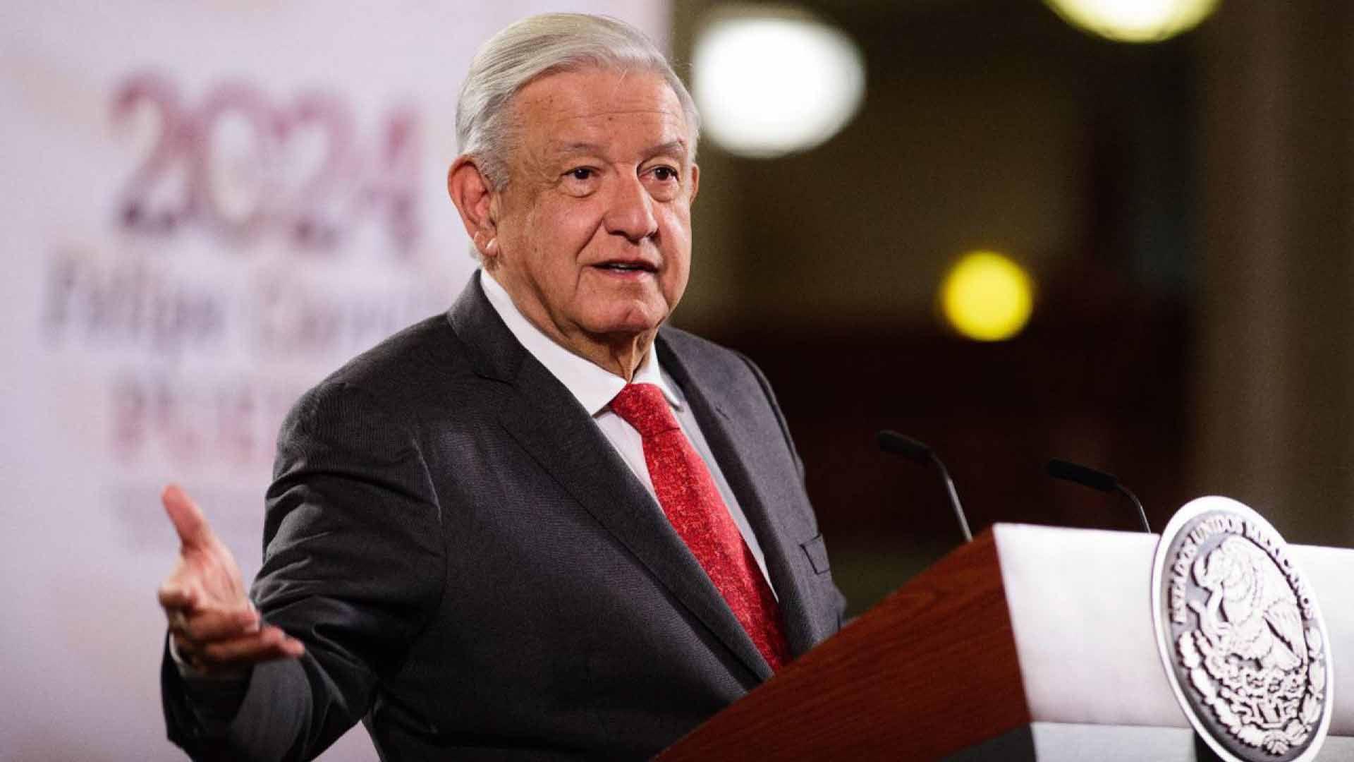 "A finales de septiembre vamos a tener todos los médicos generales", asegura AMLO