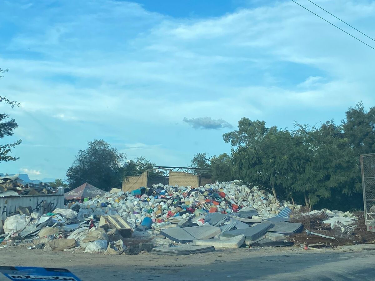 La contaminación en la zona es visible desde cualquier punto. (Gloria Reza)