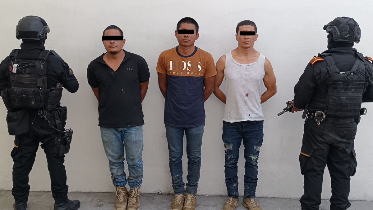 Detienen en Linares a tres centroamericanos. Foto: Especial