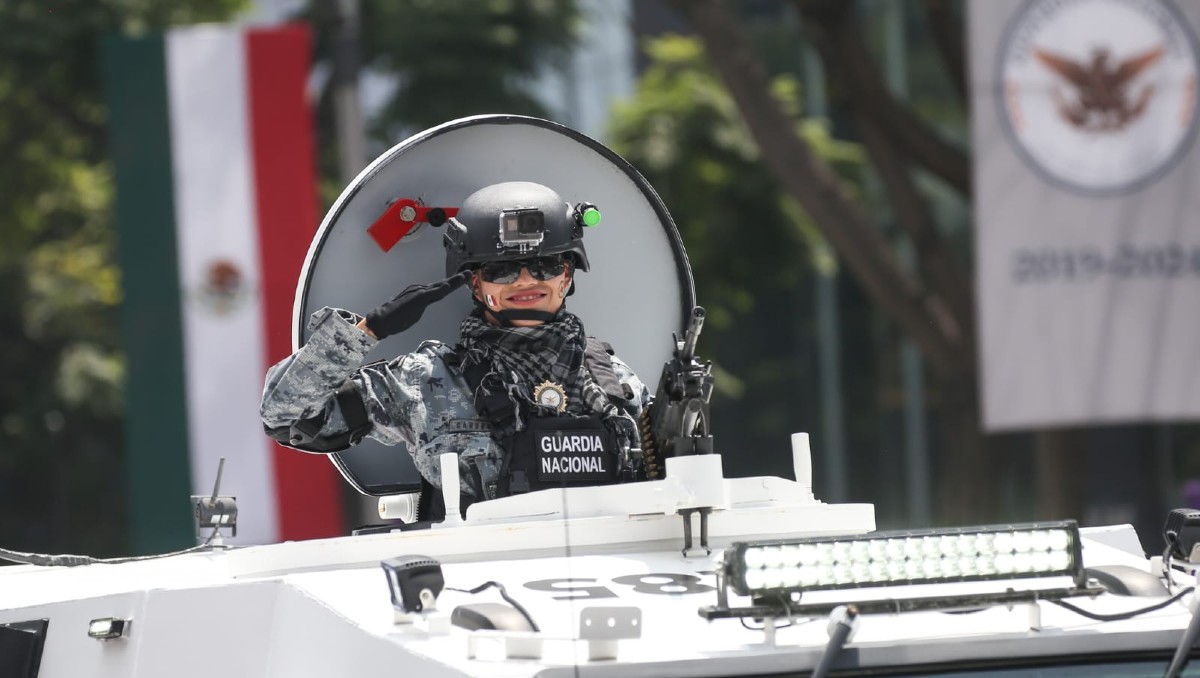 Fuerzas armadas celebran desfile militar en CdMx | Araceli López